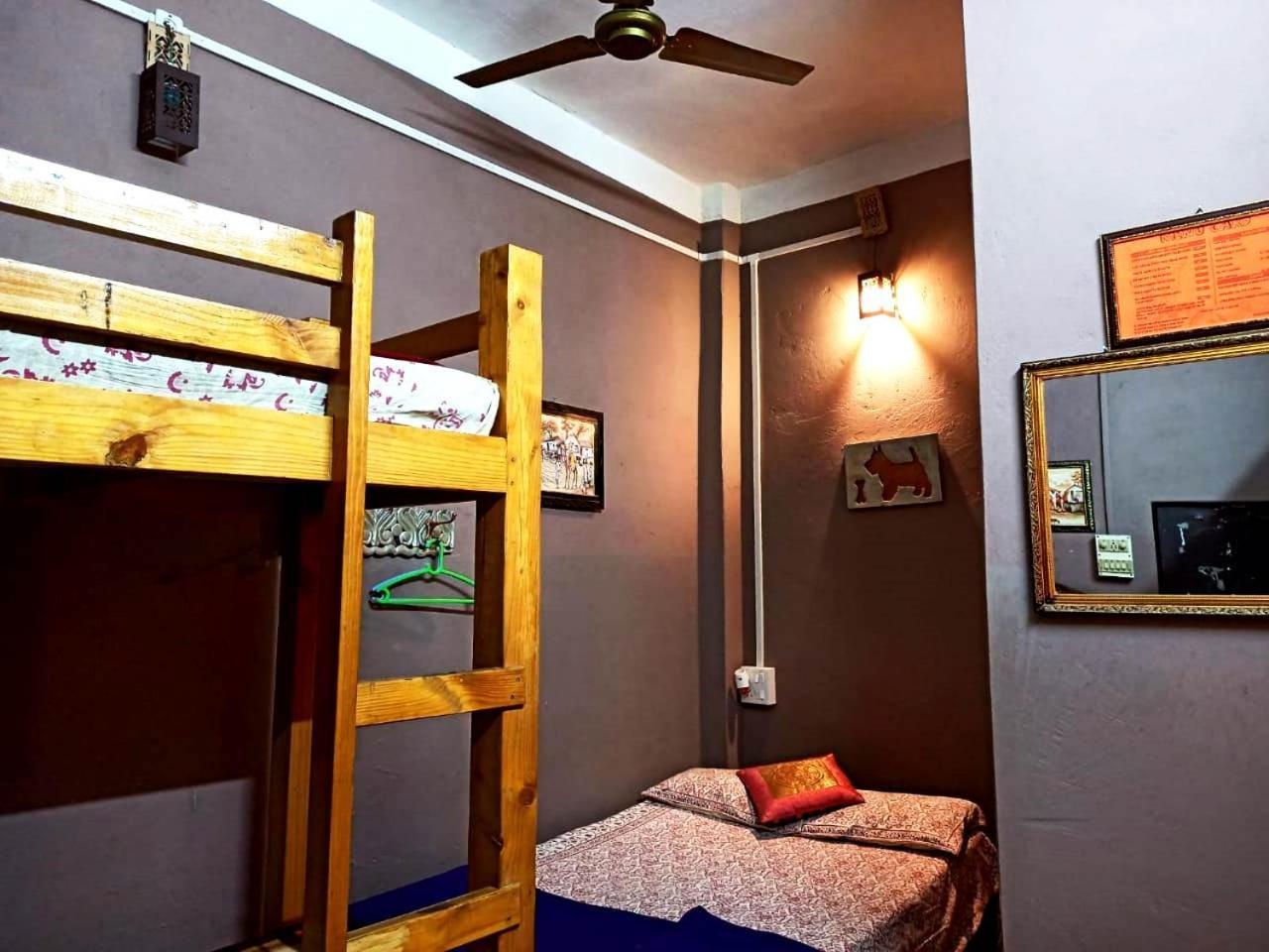 Stay Inn Heritage فاراناسي المظهر الخارجي الصورة
